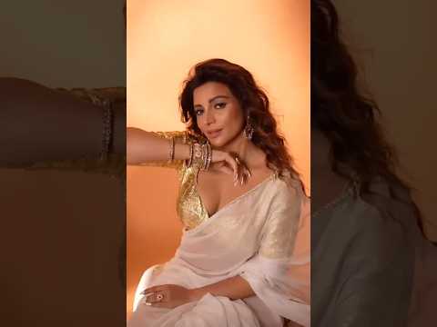 🤍🤍 #photoshoot #bollywood #saree #youtubeshorts #shamasikander