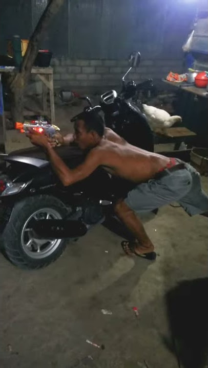 Uji coba senjata AK-47