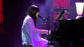 Elisa - Buonanotte fiorellino (De Gregori cover) @ Arena. Verona.  22/09/2015 chords