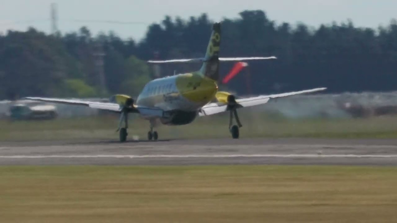 Origin Air Inaugural flight (OGN109) to Christchurch with Water Salute!