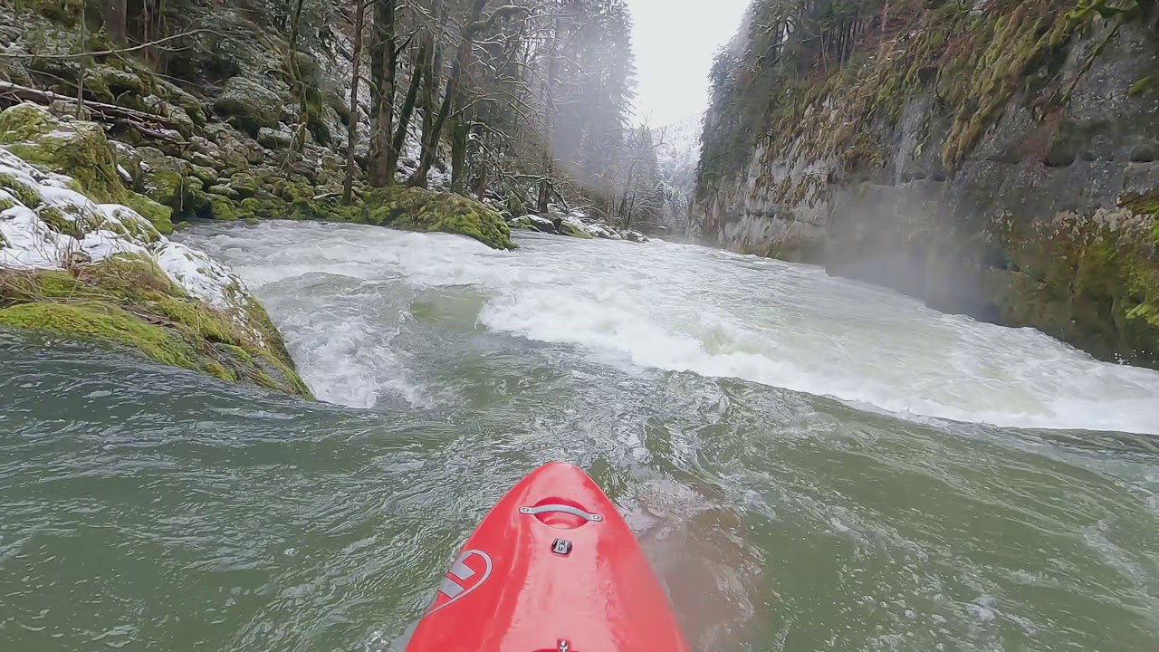 Winterkayaking Doubs