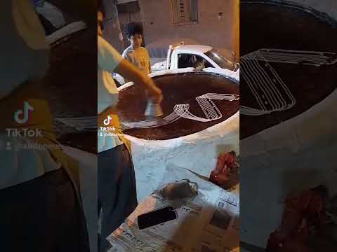 يا اخواتي تجميعت فديوهات لي بتاع الكنافه