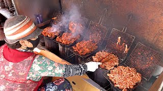 닭발연탄구이 Spicy Boneless Chicken Feet grilled over Briquette Fire - Korean street food
