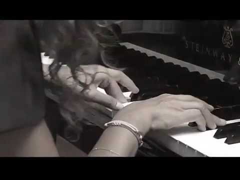 Racha Arodaky Joue La Sarabande De Haendel 