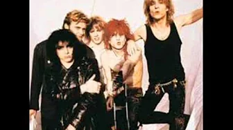 Gene Loves Jezebel - Love Keeps Dragging Me Down Gene Loves Jezebel - Love Keeps Dragging Me Down