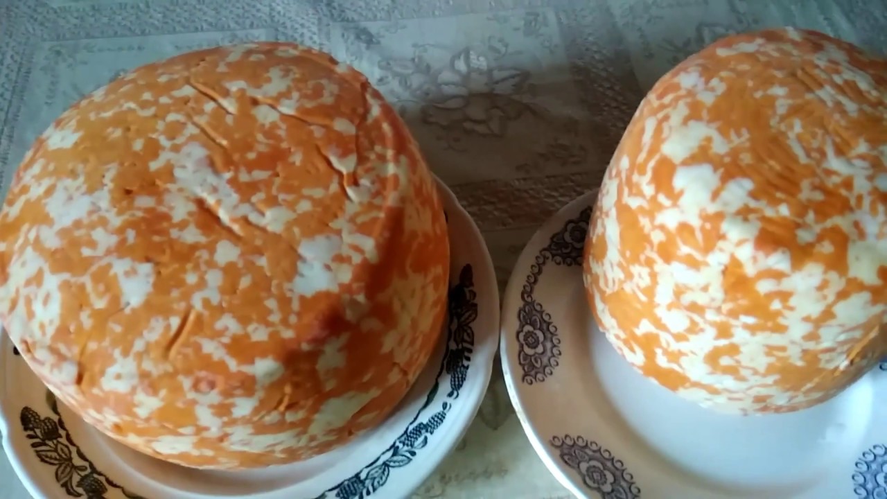 Варю сыр Мраморный из козьего молока.