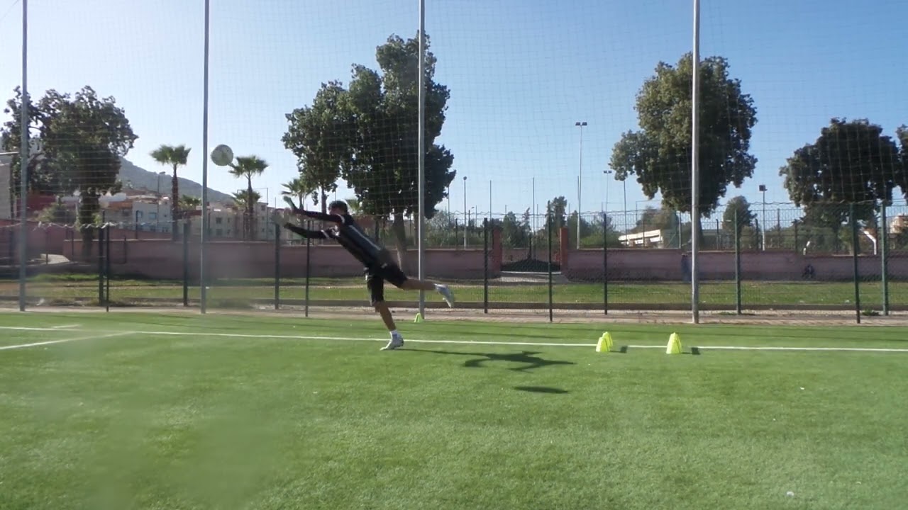 #حراس_المرمى #تدريب #رياضة  تداريب حراس مرمى شباب أولمبيك وزان لكرة القدم تحت اشراف أيوب بركاش