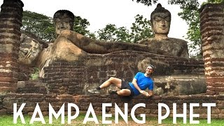 KAMPHAENG PHET, THAILAND // A History Lesson and a Dog Attack! // Travel Vlog