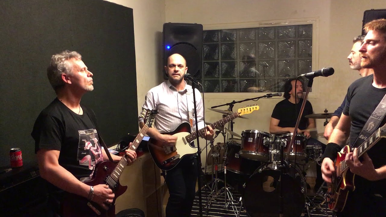 Artistas Infiltrados (ensayo)