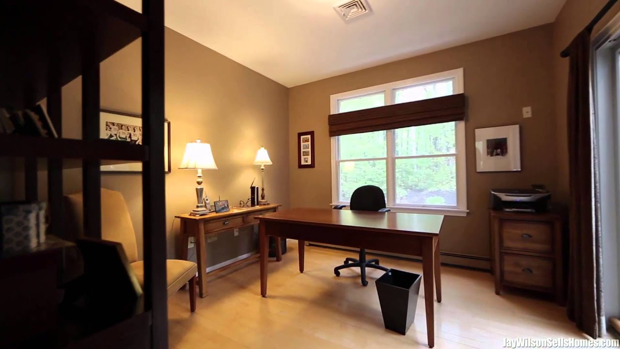 121 Scribner Road Tyngsborough, Massachusetts real estate & homes