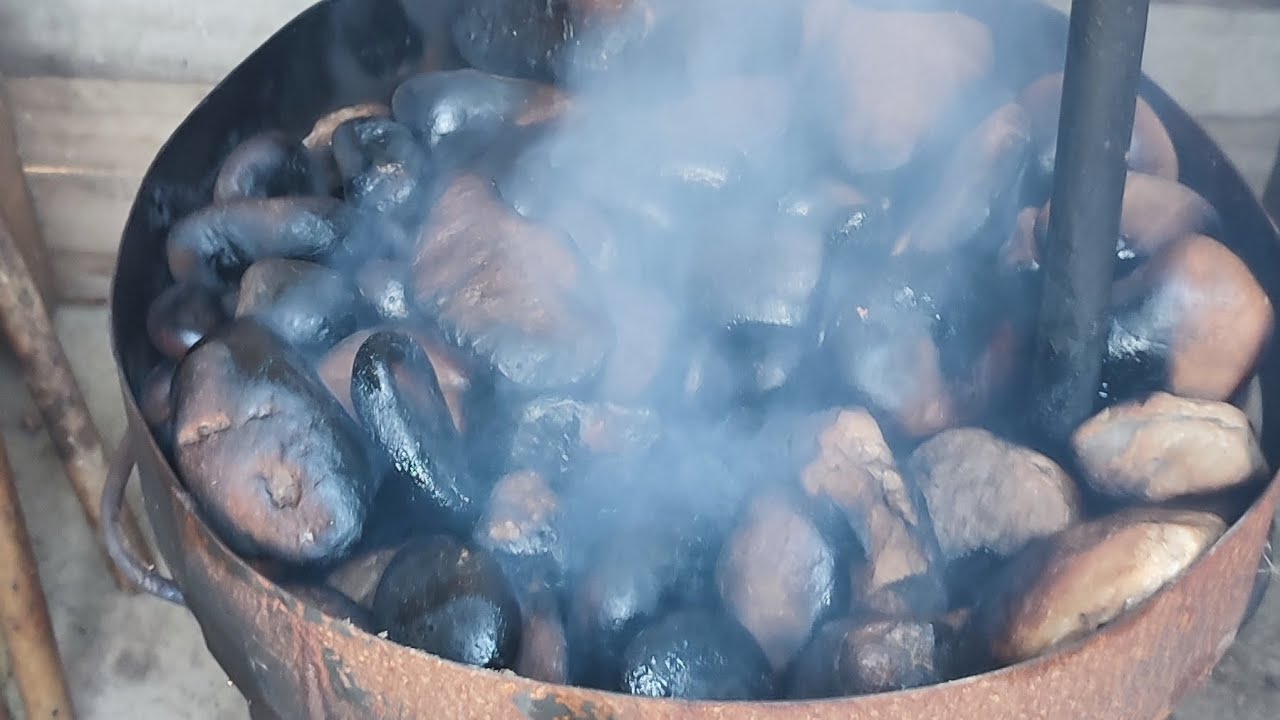 Loziste sa filterom od kamena za pusnicu(Fireplace with stone filter for smokehouse)