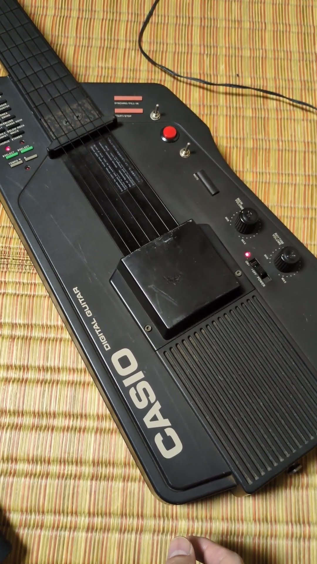 Circuit bent CASIO DG-1 Digital guitar - YouTube