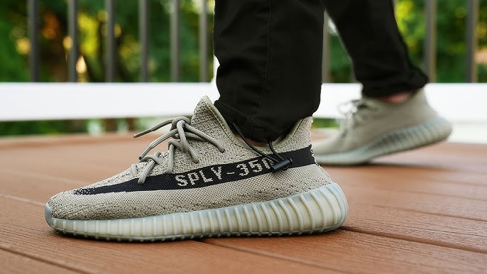 adidas YEEZY BOOST 350 V2 Lundmark On-Feet