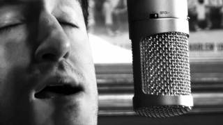 Video thumbnail of "Use Somebody - Kings of Leon cover by Matt Beilis"