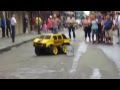Vídeo divertido. ¡Un transformer por la calle!