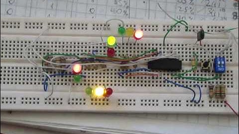 Semaforo con pic 16f84a