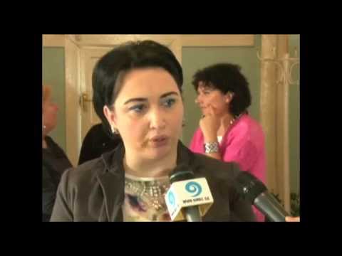 კომპიუტერული პროგრამების შემსწავლელი უფასო კურსების მოსწავლეებსა და პედაგოგებს შეხვდა