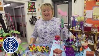 A Cup Of Coffee And A Smile At Deep Water Junior High Resimi