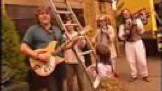 Fairport Convention - Seventeen Come Sunday chords