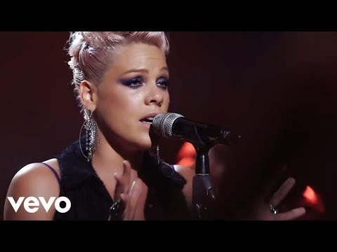 P!NK - Blow Me (One Last Kiss) (The Truth About Love - Live From Los Angeles)