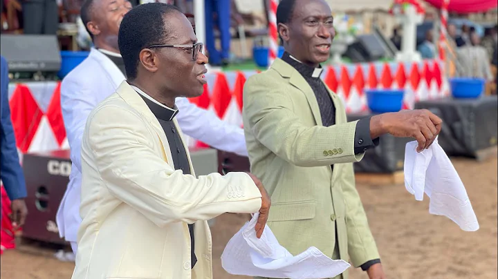 Pentecost Easter Sunday Praise led by Elder Stephe...