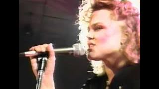 Go-Go's - Lust To Love (Totally Go-Go's Live '81)