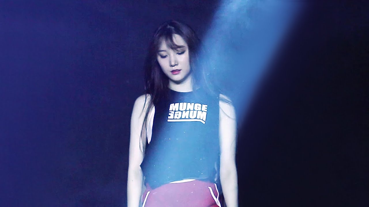 160723 김민경 In the middle