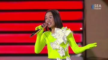 43rd ASEAN Summit Gala Dinner: Andien & Teddy Adhitya - Tomorrow (A Better You Better Me)