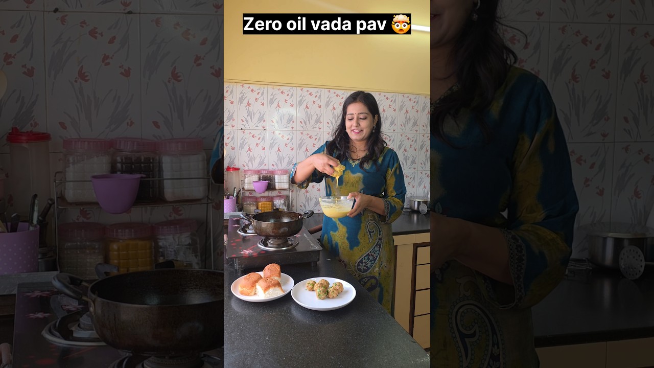 "Zero oil vada pav preparing trick." 🤩😉😲 