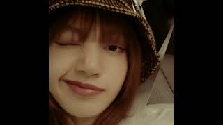 Imagine Lisa as your girlfriend!!🤍