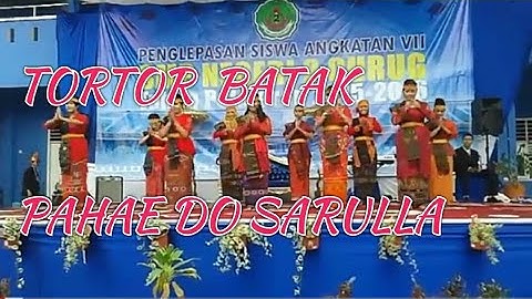 Tari Tortor Batak degan lagu pengganti "pahae do sarulla"
