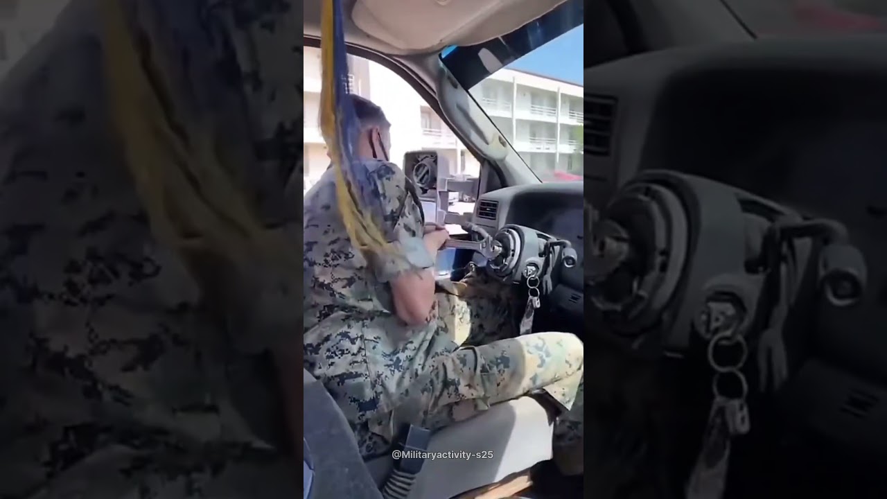 Познакомьтесь с армиями всего мира 😭 