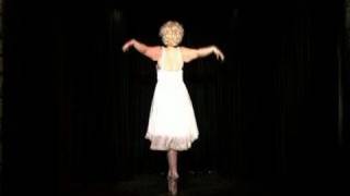 Top Moches - Le Sarah Show, Ou Le Lac Des Pingouins...