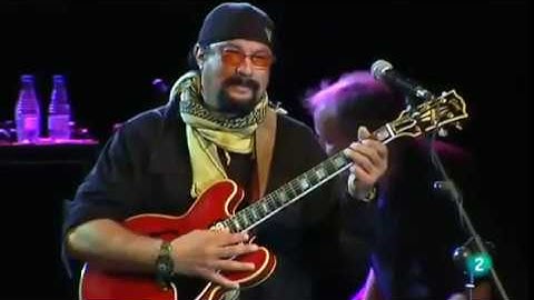 Steven Seagal –  Dust My Broom (Live 2014)
