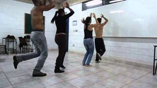 Ensaio Maculelê. UNIPAC