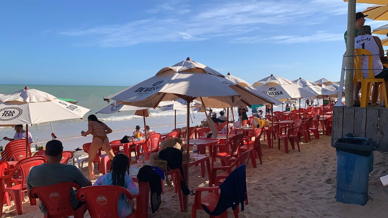 🏖️MOVIMENTO DA PRAIA DE TAPERAPUAN EM PORTO SEGURO  NESSA TERÇA-FEIRA 