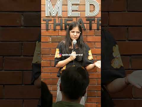 Shreya, tum itni achi kyu ho behen? 🙃 #comedian#standupcomedy  #momjokes #baniyajokes #comedy