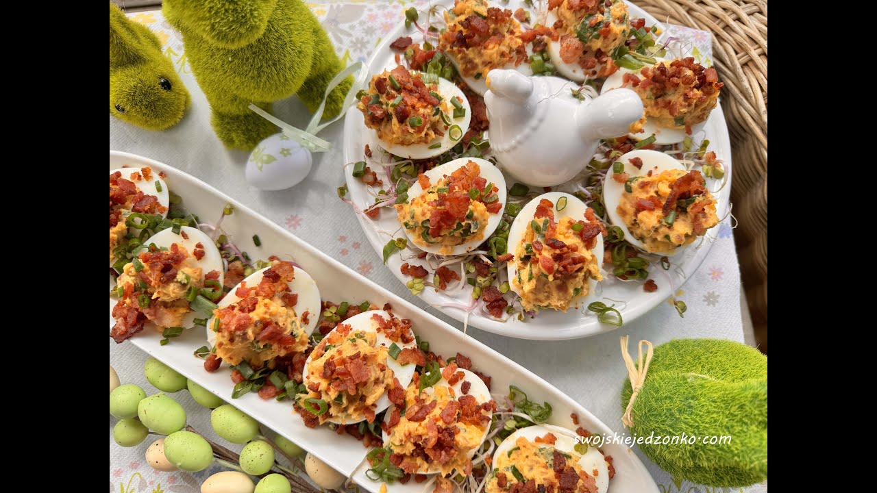 Jajka z chrupiącym boczkiem, pyszna przekąska na każdą okazję #jajkafaszerowane #przekąski