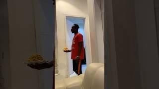 Keiboy Food is missing 😪 He left his food and went to toast a lady but his food went  missing