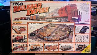 1989 TYCO Railroad Empire HO Scale Electric Train Set With a Tycoscene & RARE 7UP Bottling Plant Kit