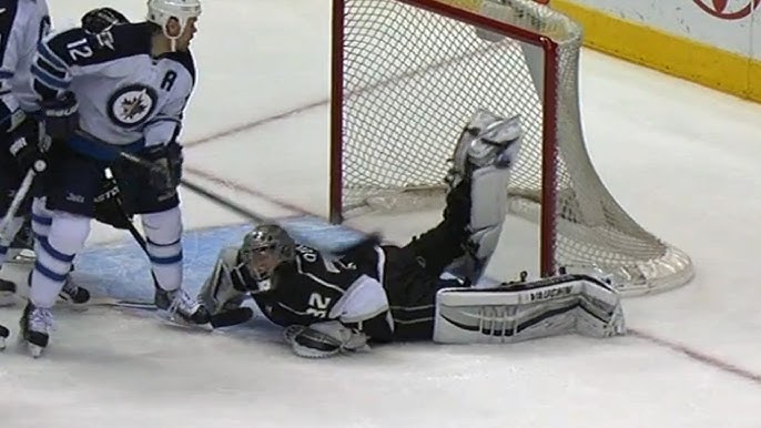 Corey Crawford's baby was rocking adorably small goalie pads at a