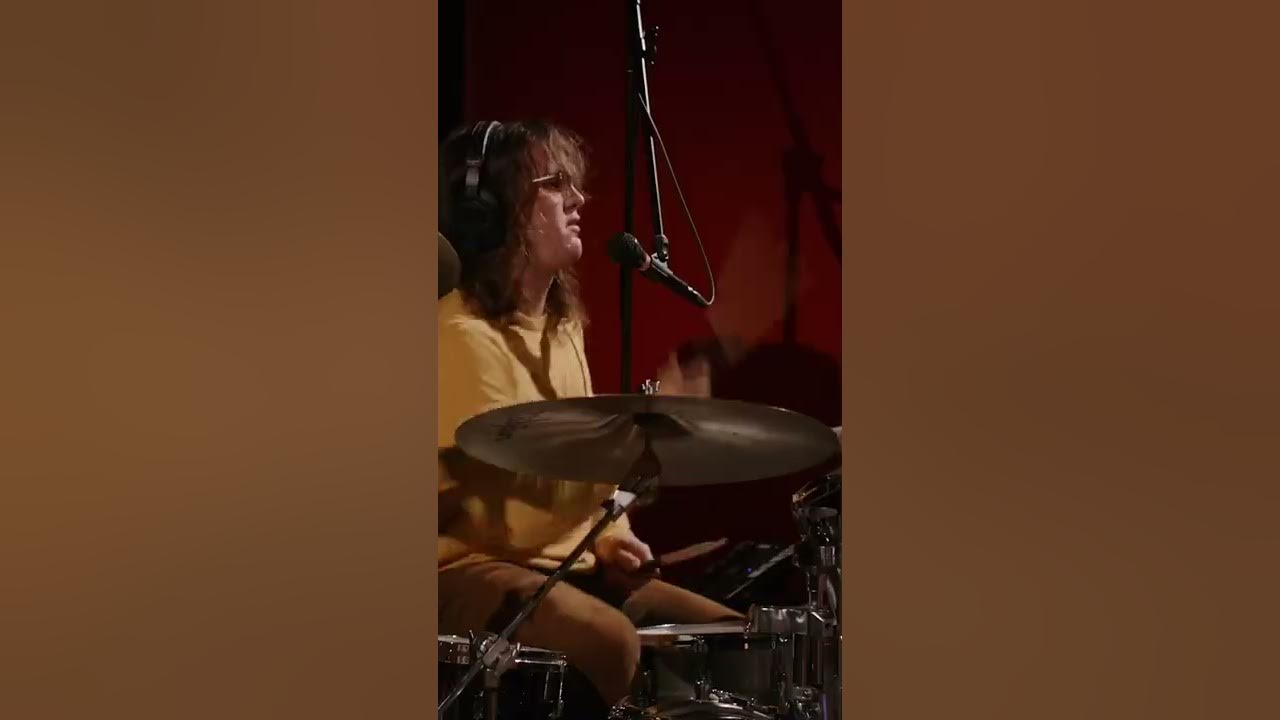 Covered Smoko by @TheChatslovebeer for Like A Version on @triplej obviously 🇦🇺❤️