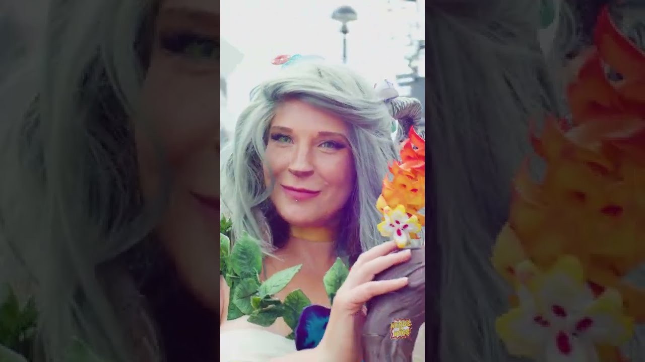 Critical Role Fearne Cosplay 🎲 | MCM London Comic Con #Shorts
