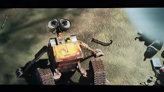 WALL-E (2008) WALL-E Fixes The Heart Of EVE