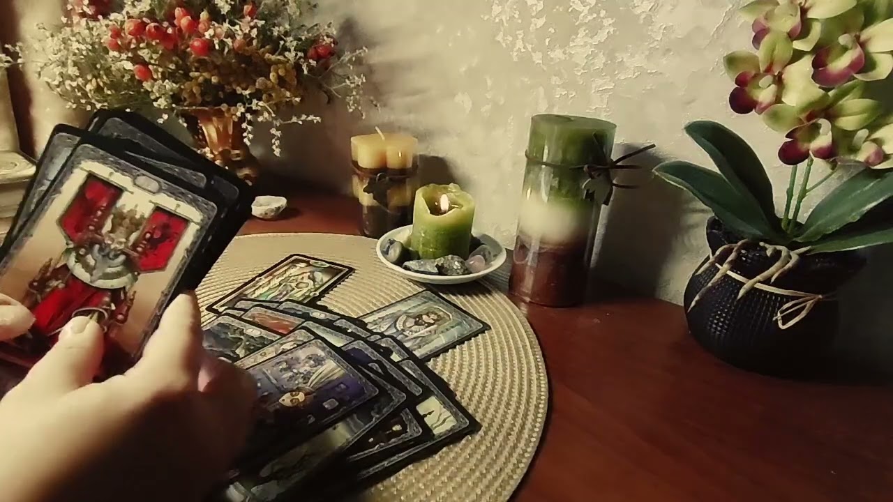 🔮💘Кто о  вас много думает ⁉️ Расклад таро на 4 Королевы❤️🌹