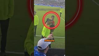 FÚRIA TOTAL TORCIDA SE REVOLTA CONTRA  SEGURANÇA!😨#curiosidades #futebol #torcida #segurança