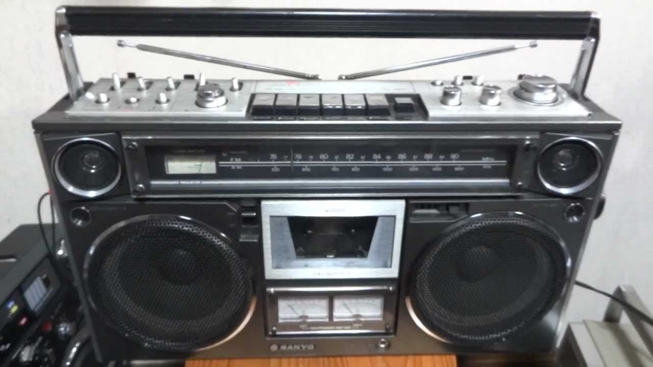 SANYO ラジカセ MR-9600(M9994)を入手しました。 - YouTube
