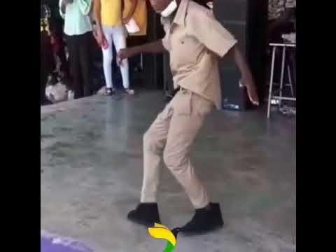 How to do the Dirt Bounce ' dance (one of the best versions of the dirt bounce)