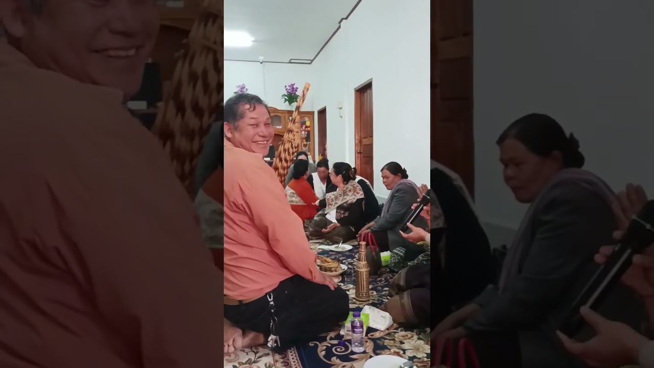 ອ່ານຫນັງສື ບ້ານສີບຸນເຮືອງ