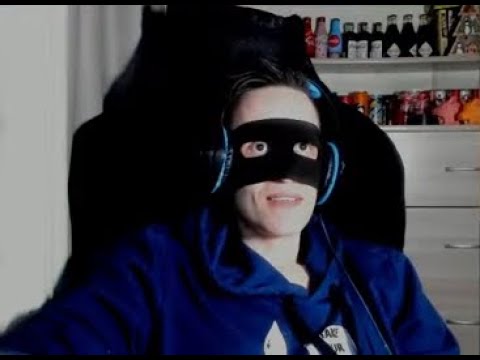 Что делать если проглотил маленький кусочек стекла?